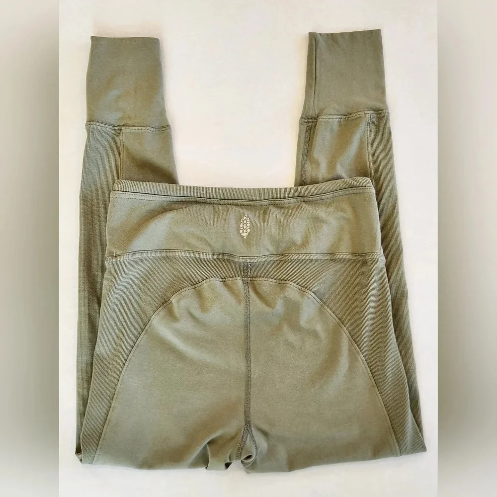 NWOT || FREE PEOPLE INTIMATELY || joggers - Picture 3 of 5